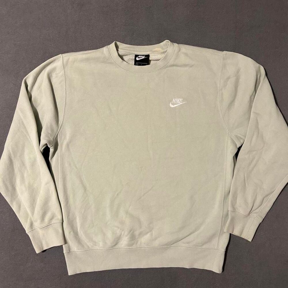 Nike Women's Green and Cream Sweatshirt